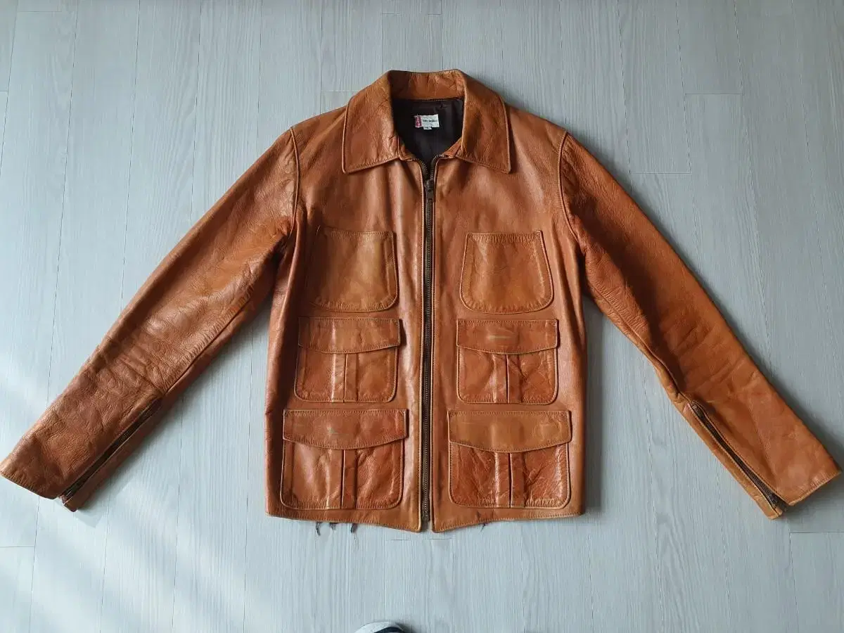 리바이스 LVC Scorched up 70s Leather Jacket